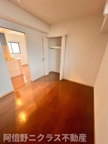 レジデンスJUKOの居間・リビング|内装は別部屋の参考写真です。
