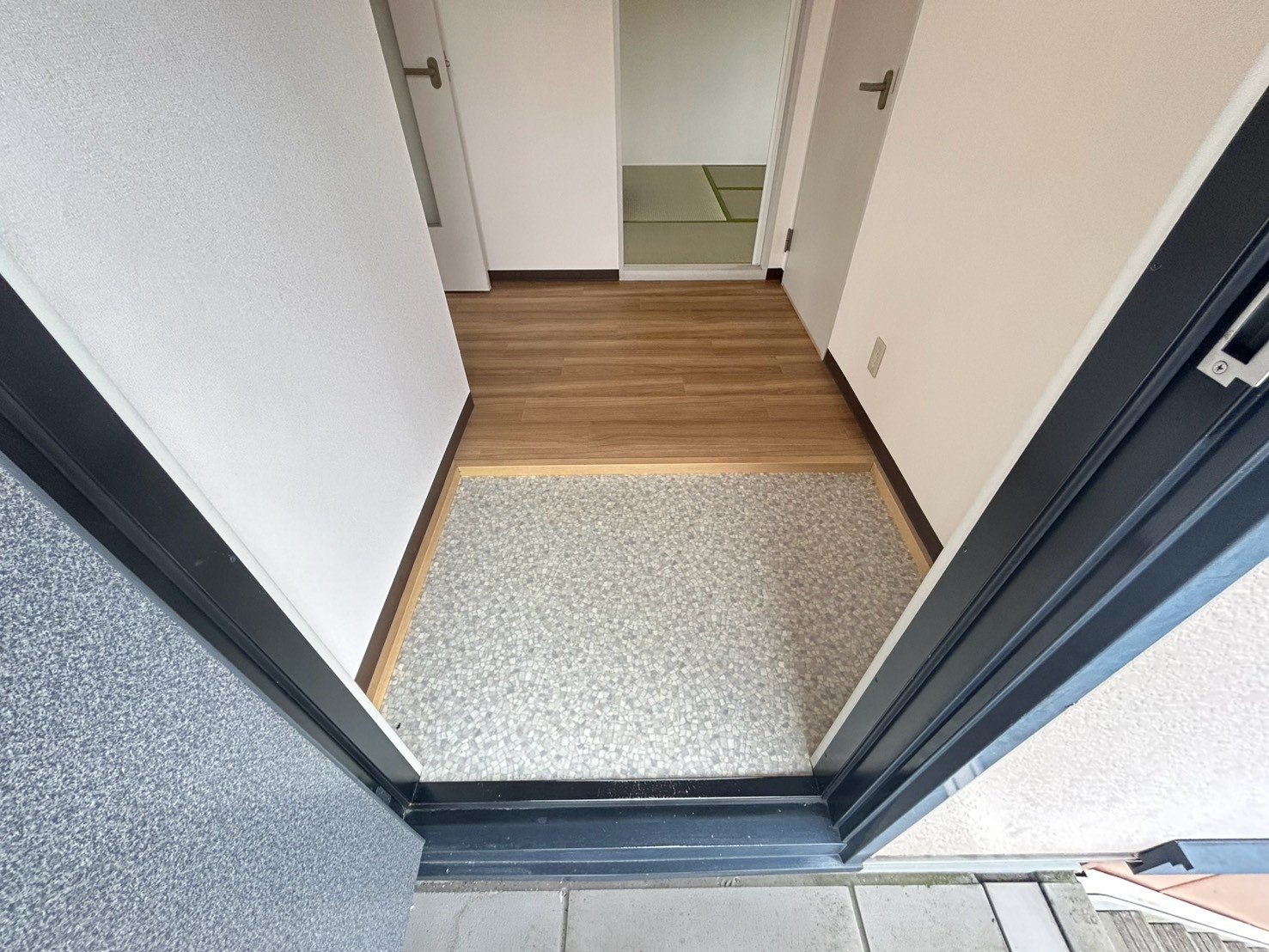 タモサーチＡの玄関