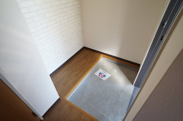 サニーヒル田原Bの玄関