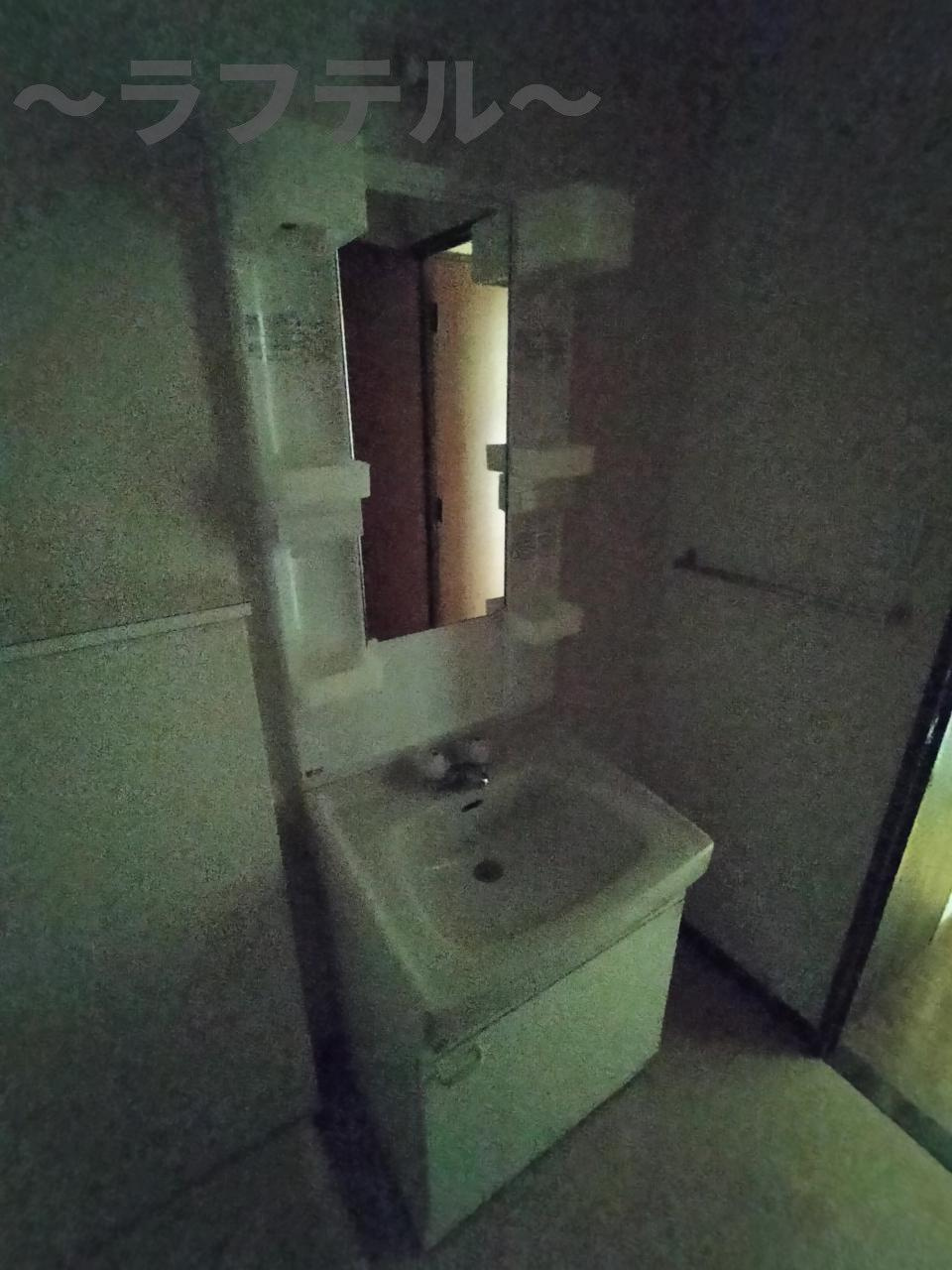 クレールメゾンの独立洗面台