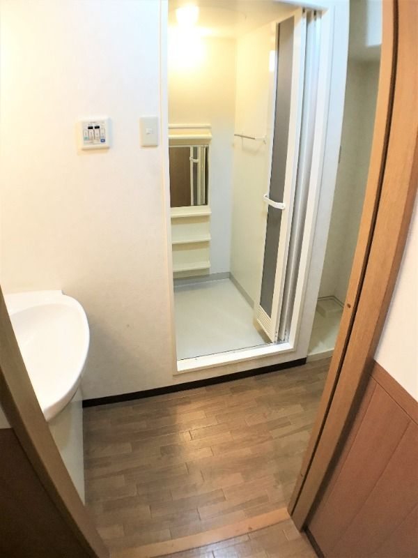 ビラージュプラムの洗面所|内装は別部屋の参考写真です。