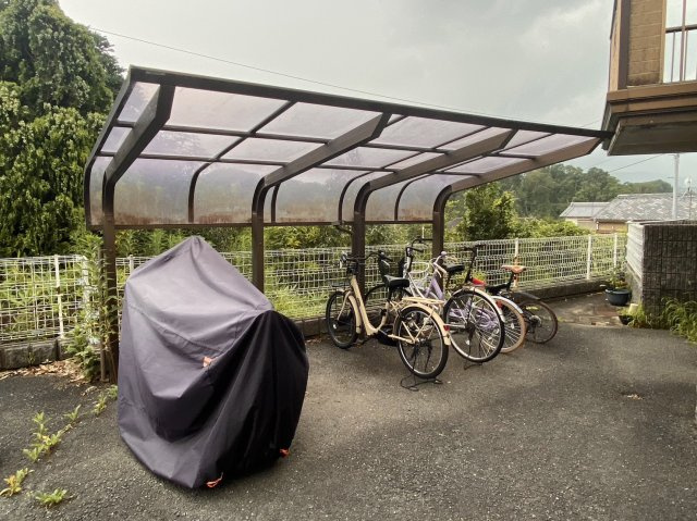 パンテオンヒルズの駐車場