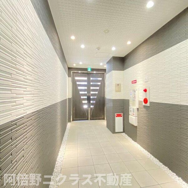 ルミエール清水谷のロビー