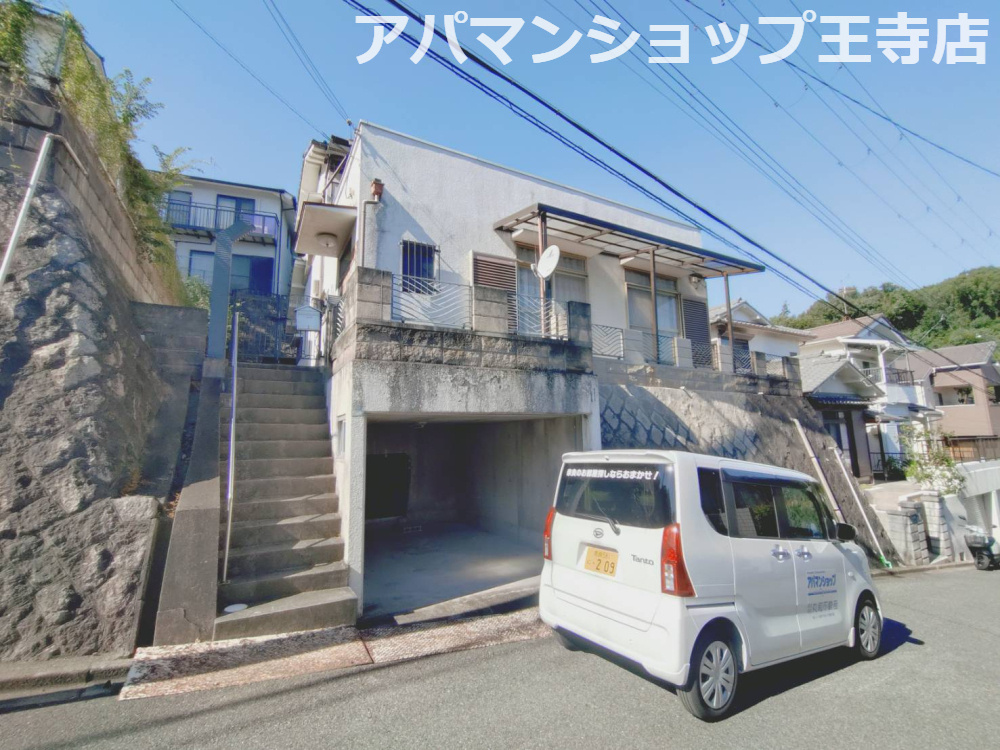 北葛城郡王寺町本町3丁目戸建の外観