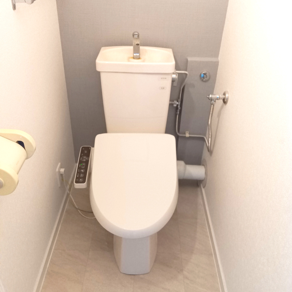 名谷13団地　48号棟のトイレ|落ち着いたトイレです