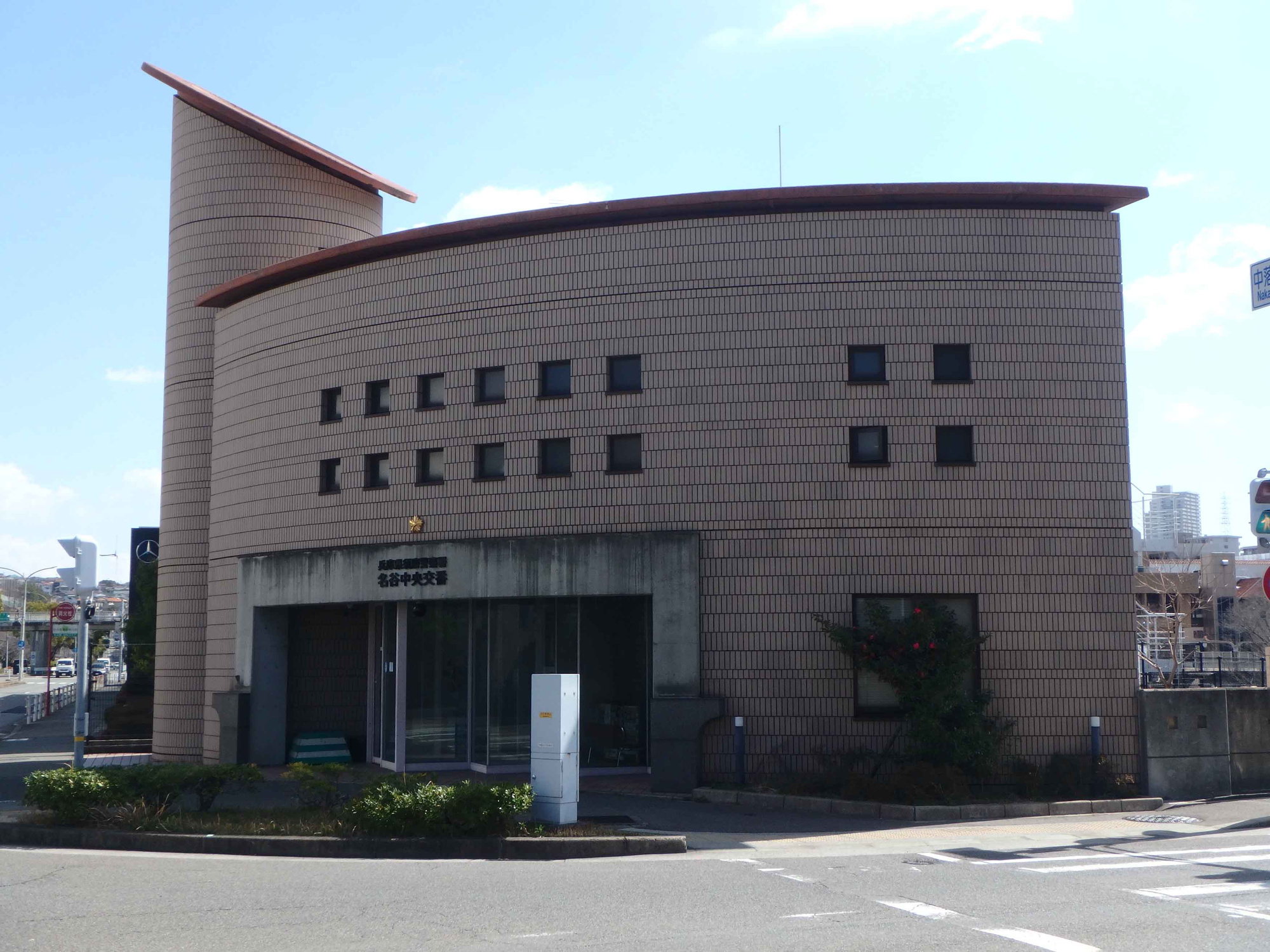 名谷13団地　48号棟の周辺
