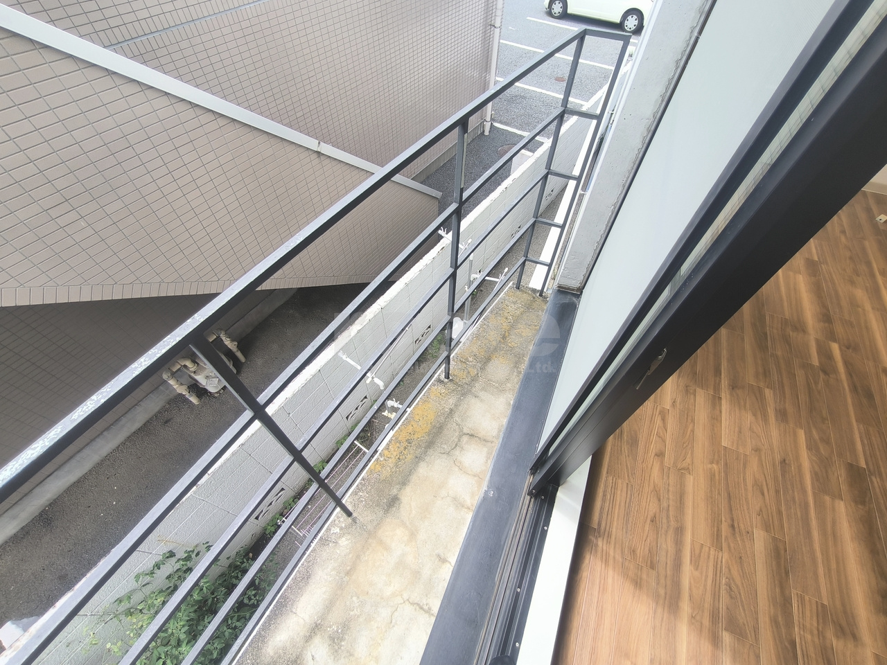 三鷹市新川６丁目の賃貸マンションのバルコニー