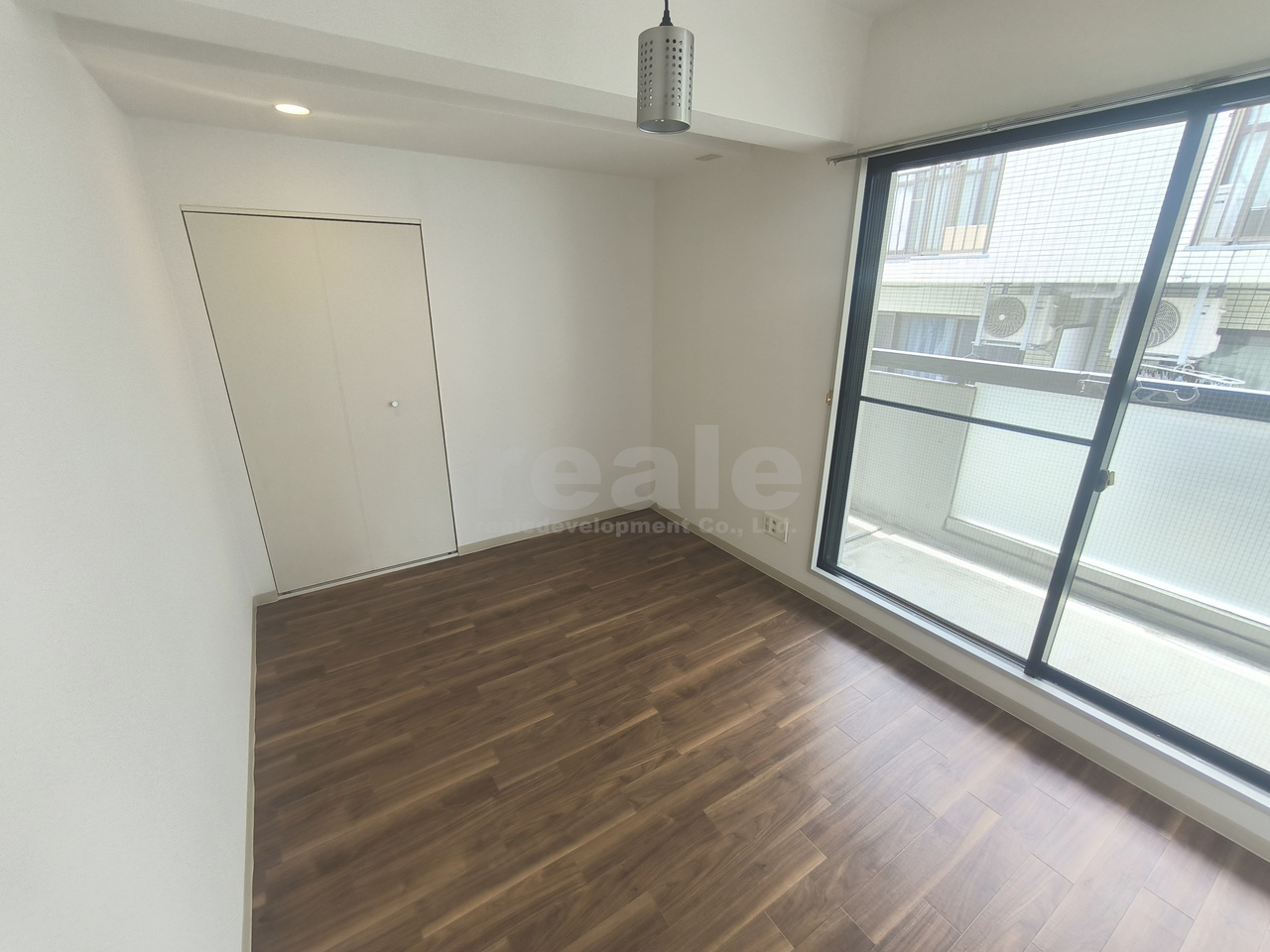 三鷹市新川６丁目の賃貸マンションの洋室