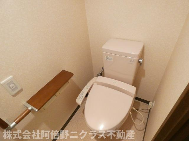 ぷりんすマンションのトイレ|内装は別部屋の参考写真です。