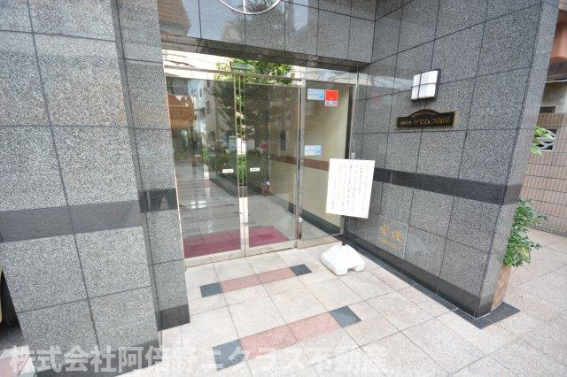 ぷりんすマンションのエントランス