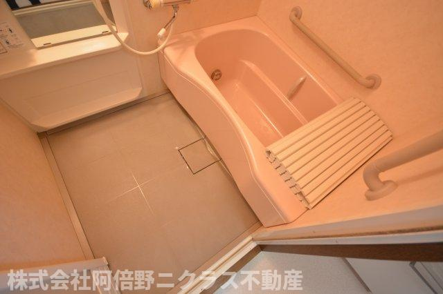 ぷりんすマンションの浴室|内装は別部屋の参考写真です。