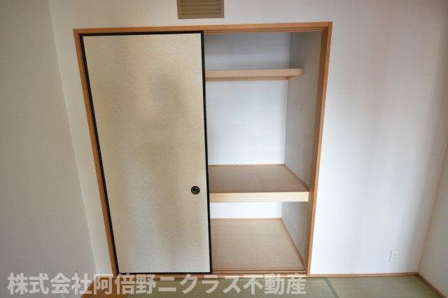 ぷりんすマンションの収納|内装は別部屋の参考写真です。