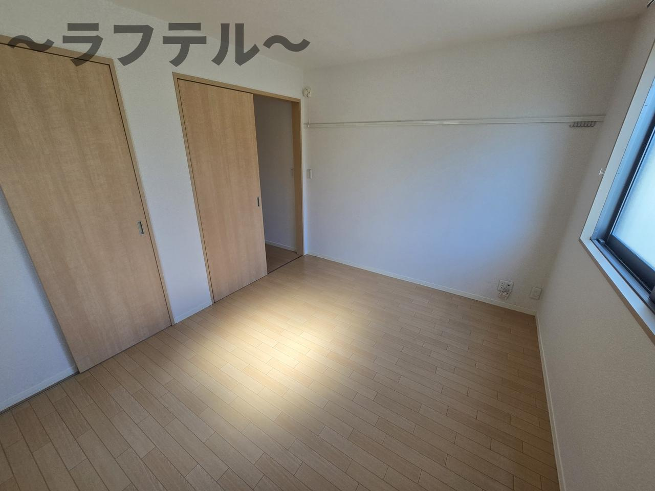 ハーヴェスト中央B棟の洋室