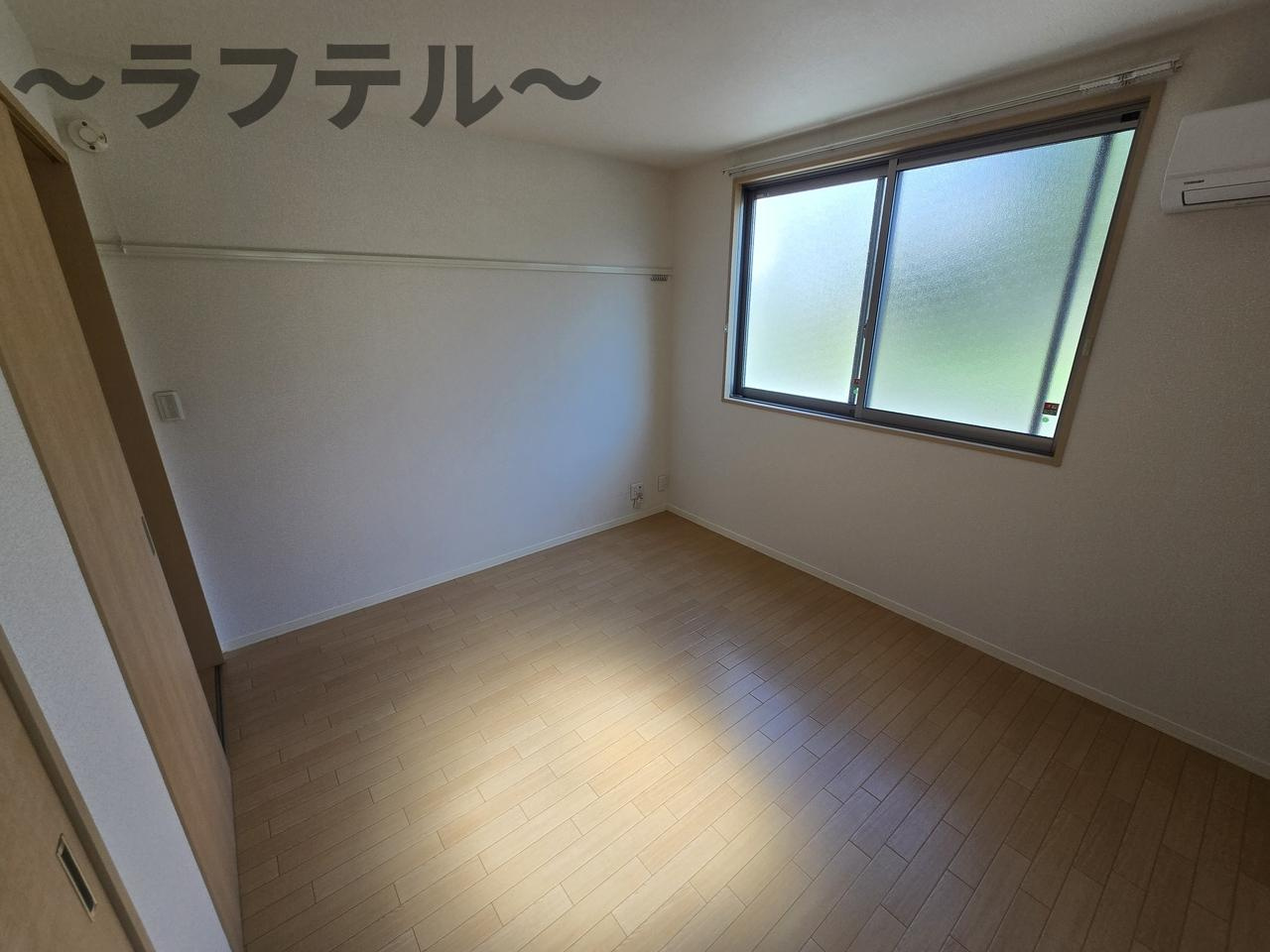 ハーヴェスト中央B棟の洋室