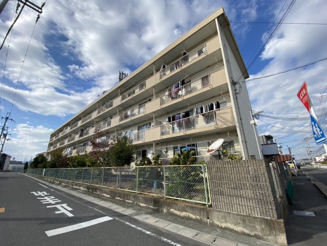 新町ハイツの外観
