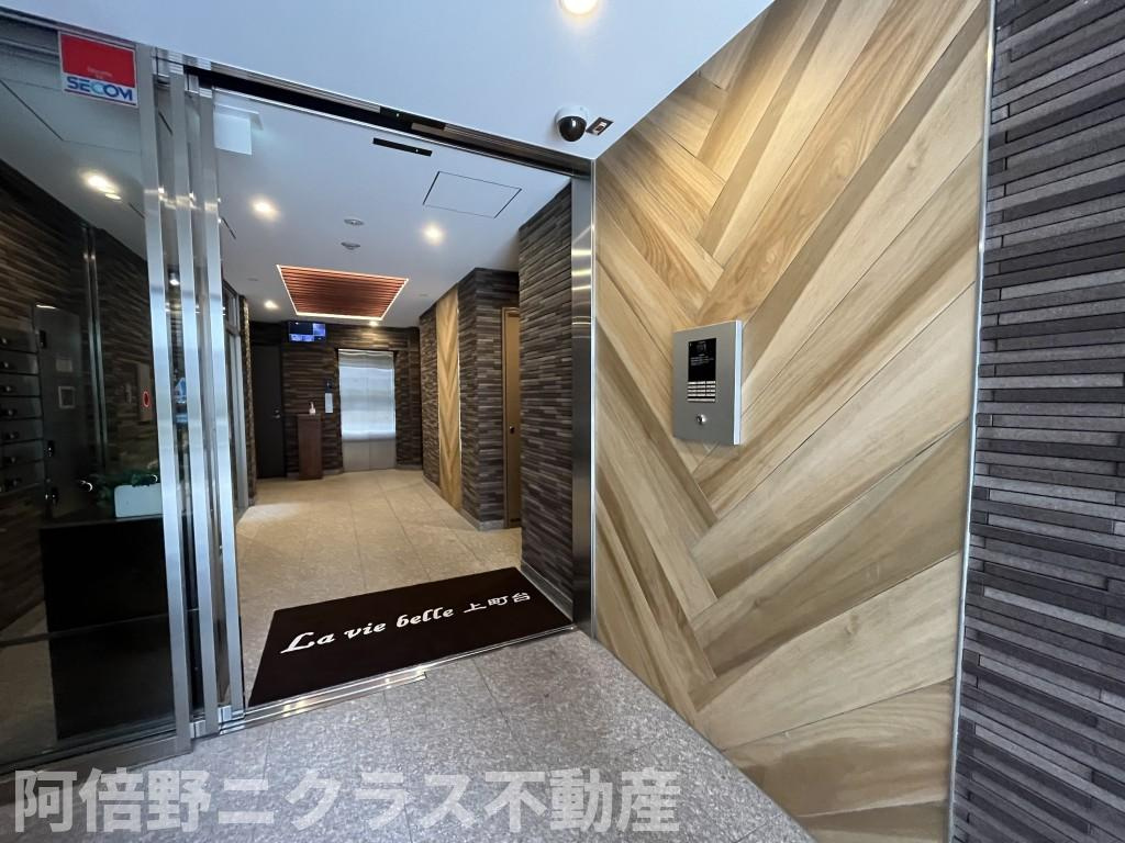 ラヴィベール上町台のエントランス