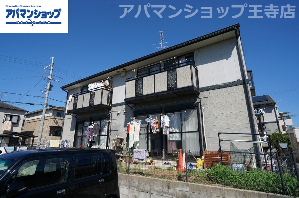 シャルマン二番館Ｂ棟の外観