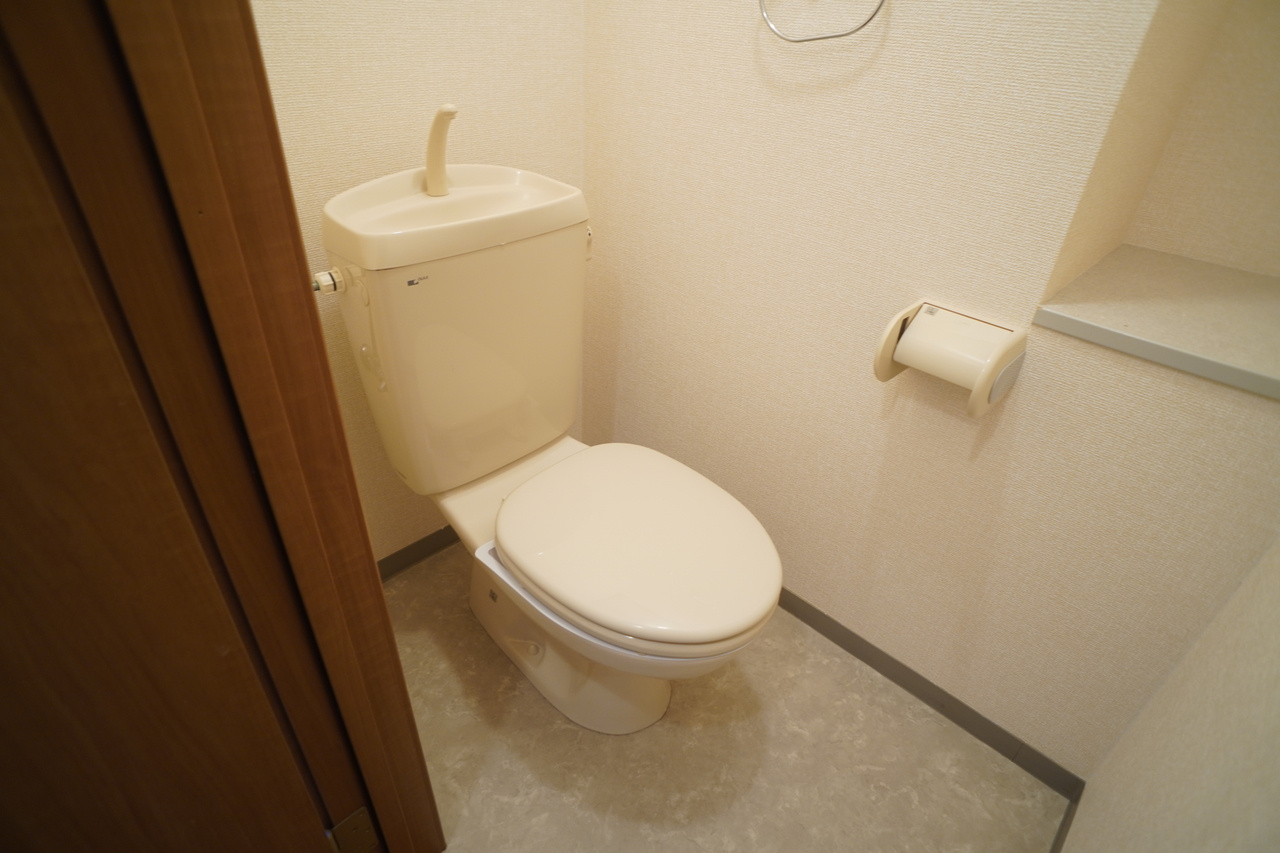 シャルマン二番館Ｂ棟のトイレ