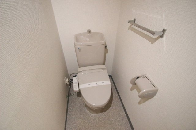 セレーノ並木のトイレ|※別号室参考写真