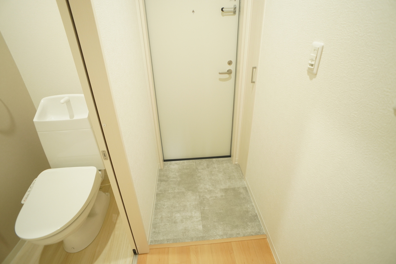 GRM富雄元町の玄関