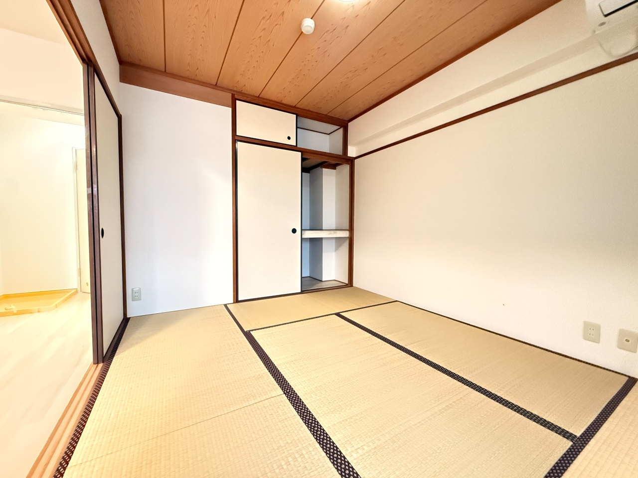 片岡山荘の和室