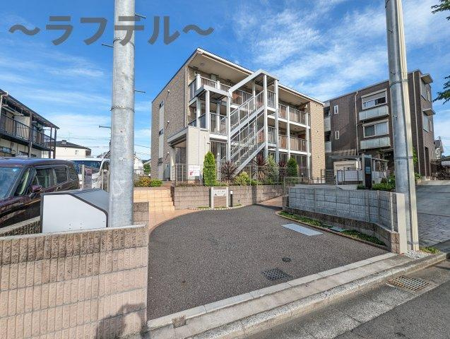 ジェルメ所沢のエントランス