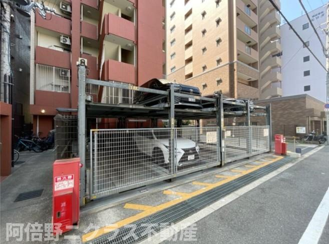 レシオ安堂寺の駐車場