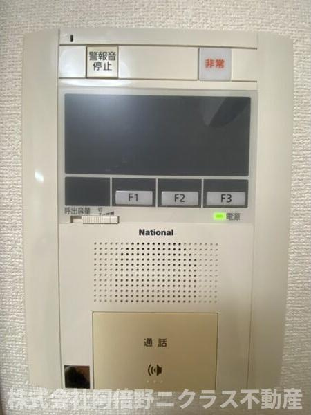エスカーサ大阪阿倍野パークビューのセキュリティ|内装は別部屋の参考写真です。