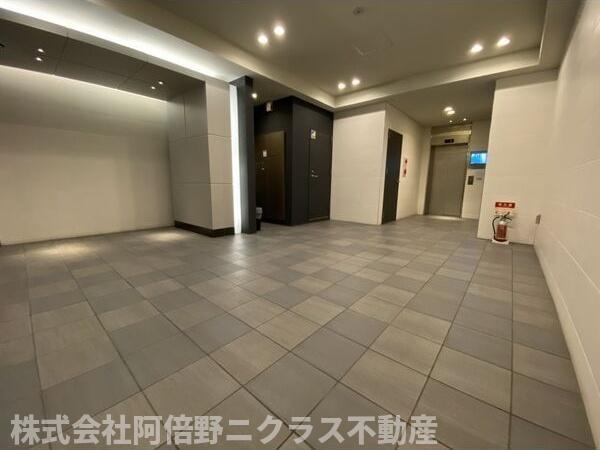 エスカーサ大阪阿倍野パークビューのロビー