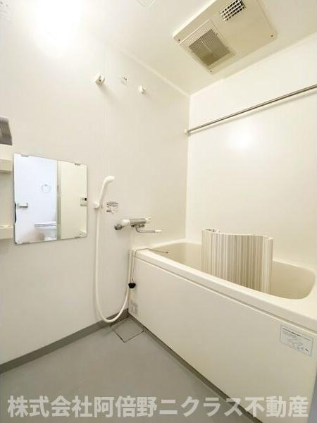 エスカーサ大阪阿倍野パークビューの浴室|内装は別部屋の参考写真です。