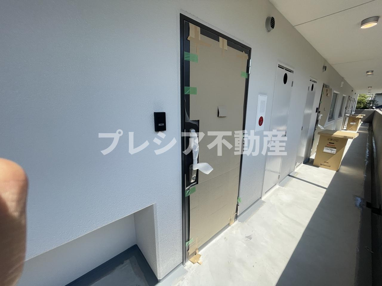 GROOVE上甲子園レジデンスの玄関