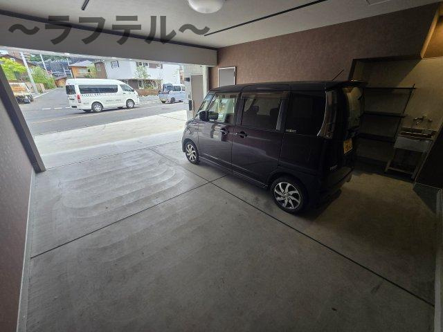 エミベース　入間　鍵山の駐車場|別部屋イメージ写真