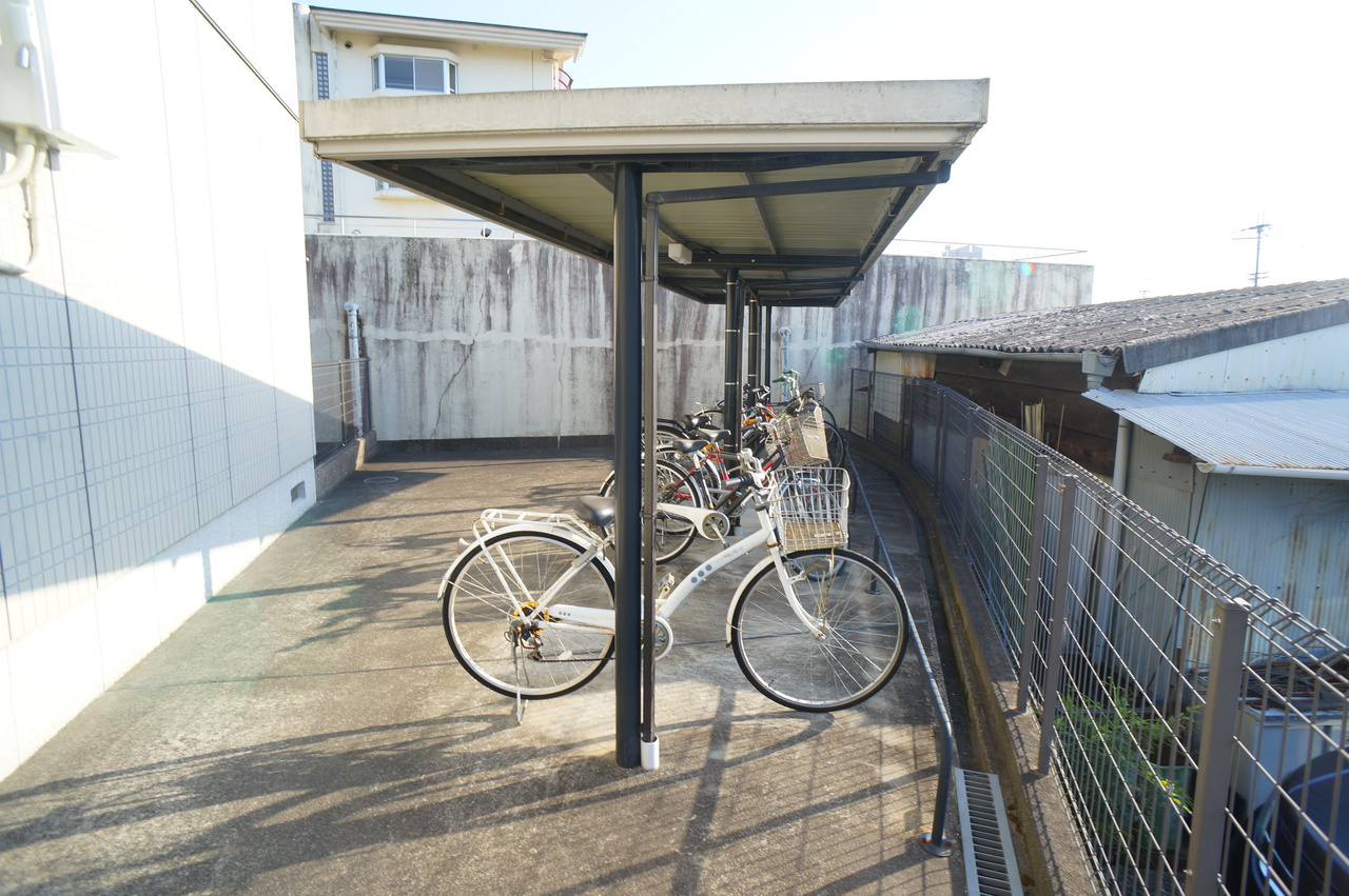 雅の駐車場