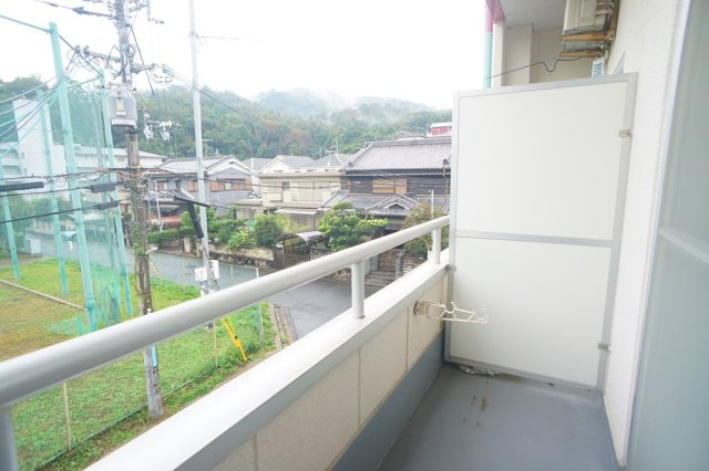 亀井参号館のバルコニー
