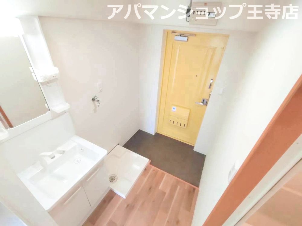 亀井弐号館の玄関
