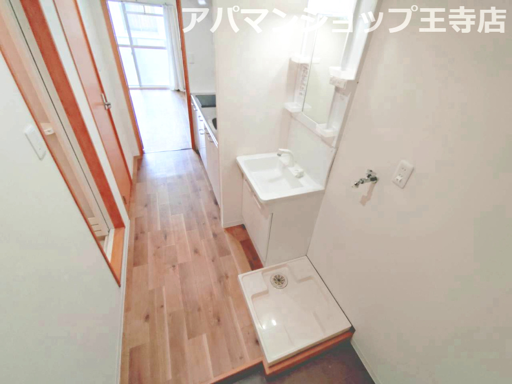 亀井弐号館の内装