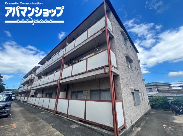 あやめ池ハイツＡ棟の外観