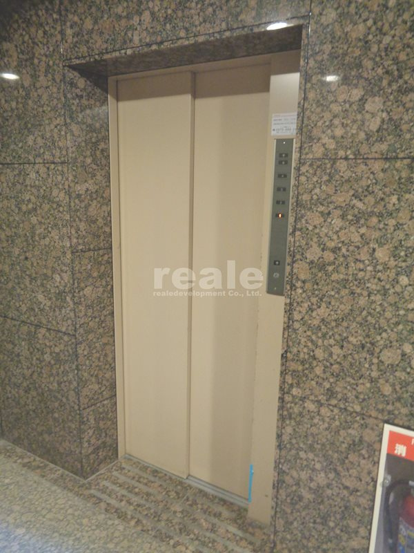 杉並区西荻北３丁目の賃貸マンションのロビー