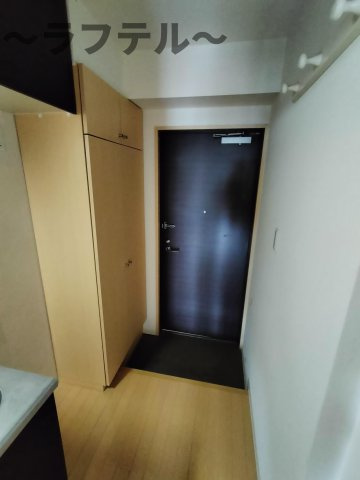 プロぺ所沢ビルⅡの玄関