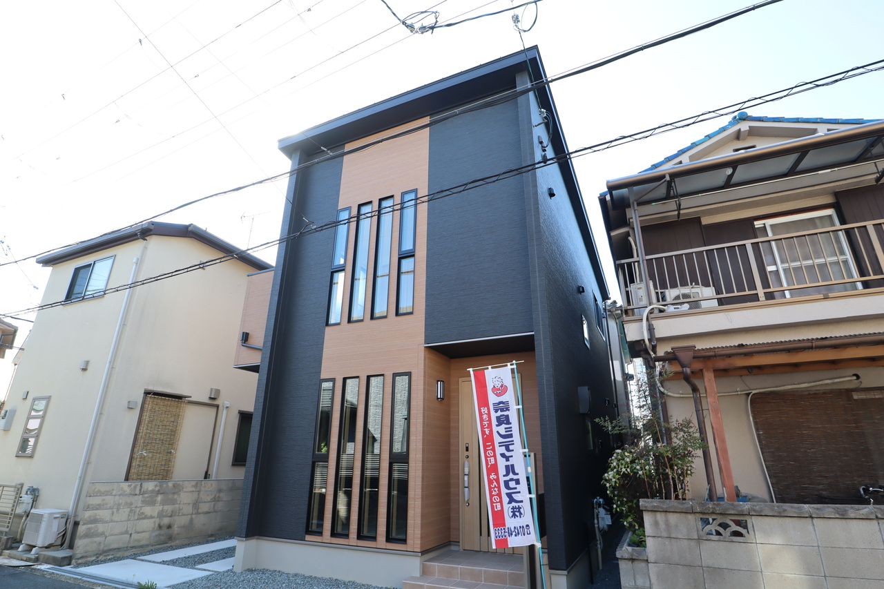 橿原市中曽司町戸建の外観