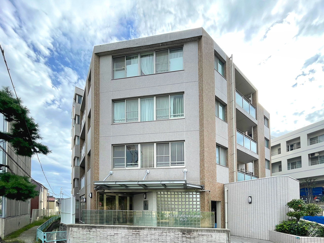 ジークレフ夙川フラットの外観
