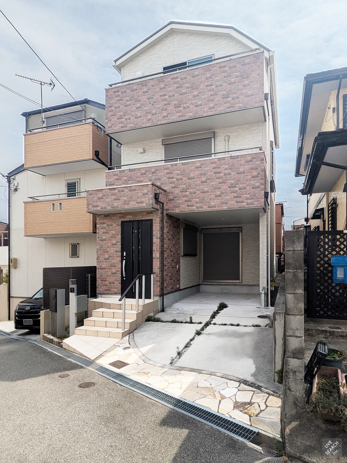 片山町３丁目戸建の駐車場