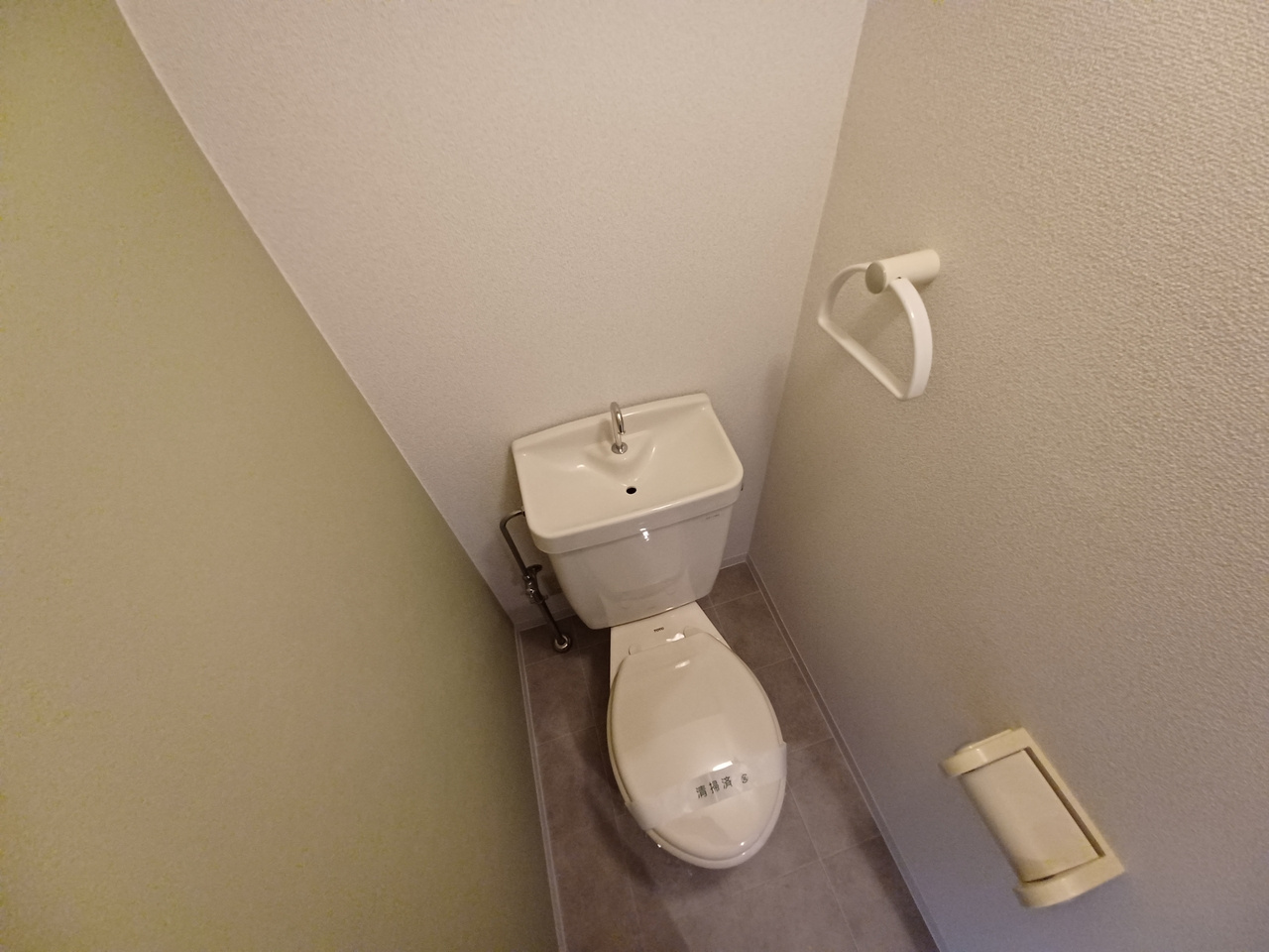 カーサ・デ・ミレニアムイーストのトイレ|ゆったりとした空間のトイレです
