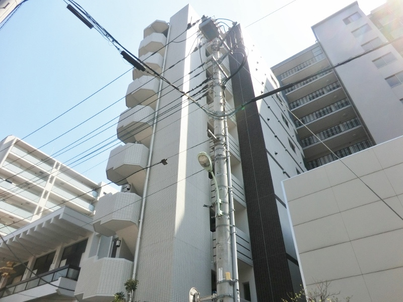 ロイヤルヒルズ浦和岸町の外観