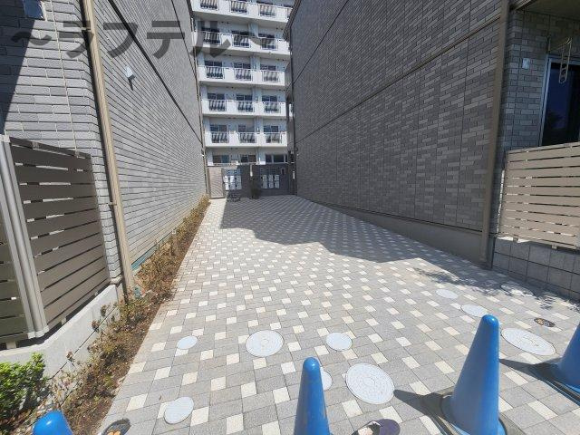 狭山市新狭山２丁目のアパートの周辺