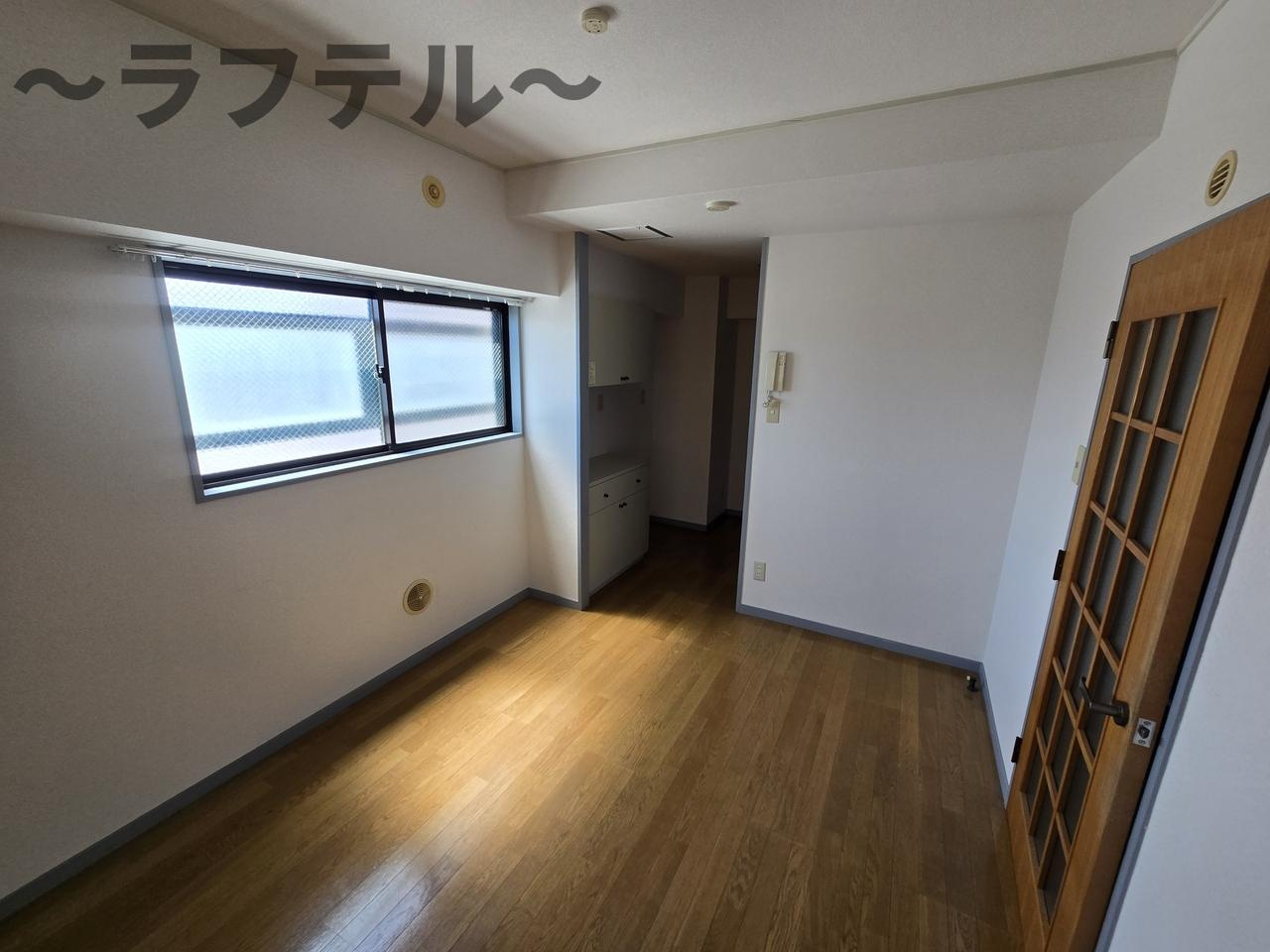 松本マンションの洋室