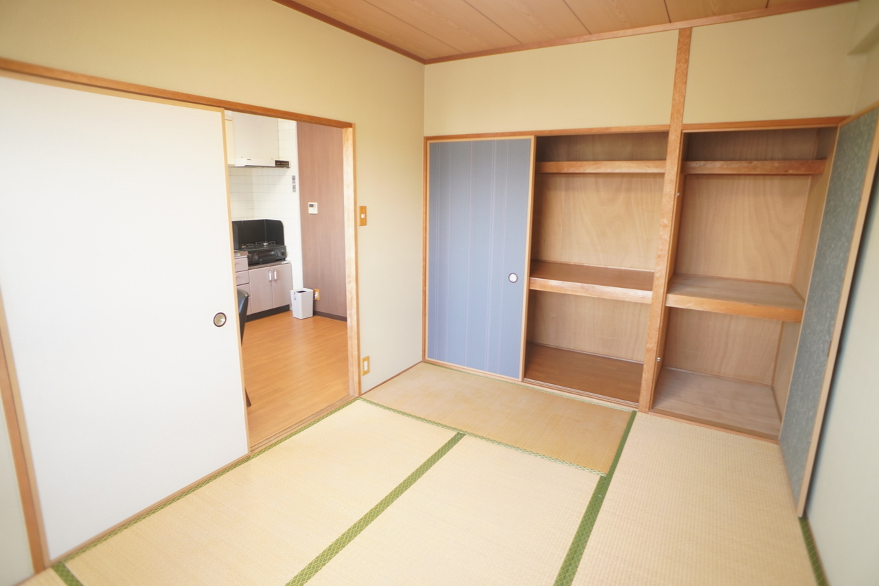 タワーアラモードの和室