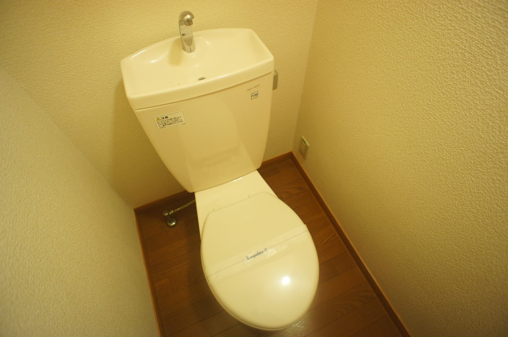 レオパレスＷＩＬＬ南郡山のトイレ
