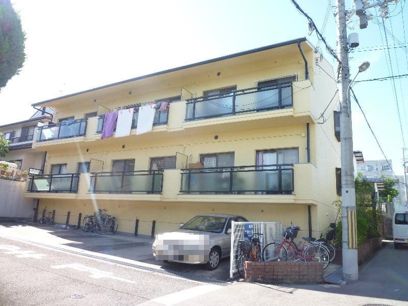 宮山ローズハイツの外観