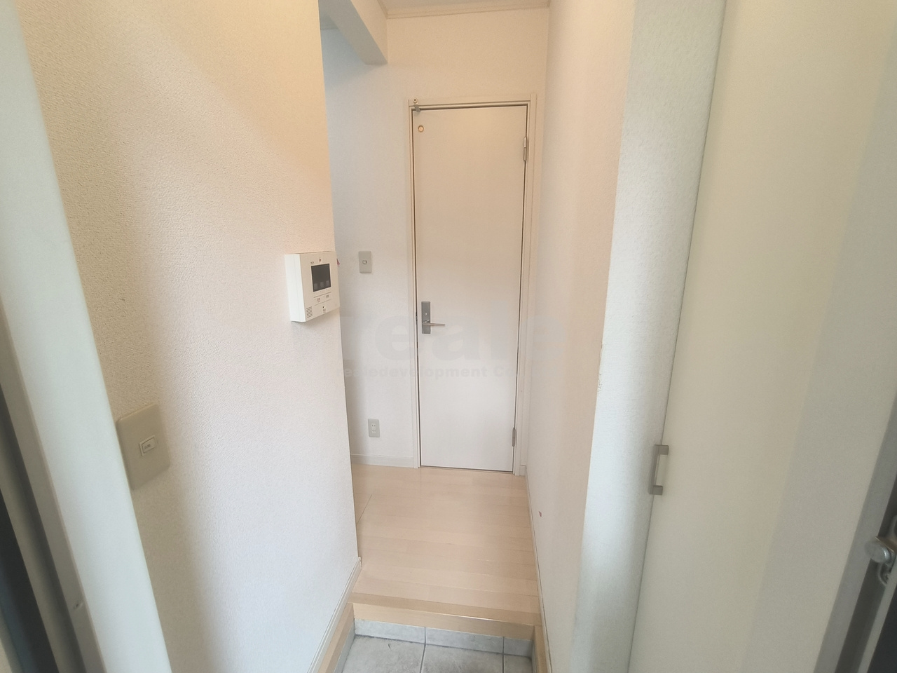 杉並区西荻南２丁目のアパートの玄関